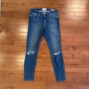 FRAME le skinny high Jean